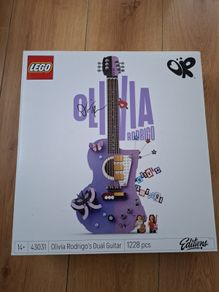 LEGO Editions 43031 Olivia Rodrigo's Dual Guitar