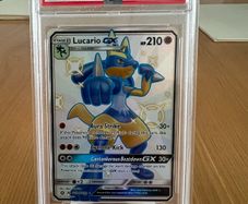 Pokemon Lucario GX Hidden Fates