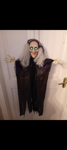 Halloween eyes light up witch