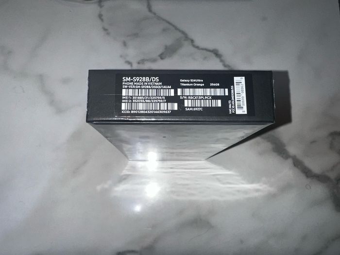 Samsung Galaxy S24 Ultra (256GB, Titanium Orange, Dual SIM)
