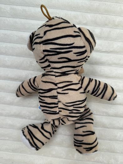 Paws Tiger Plush Approx 30 cm. Used PLease see pictures