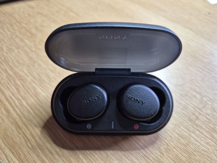 SONY Bluetooth Wireless Earphone WF-XB700 EXTRA BASS Excellent Condition