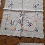 vintage embroidered table set Image 10