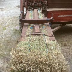Massy 120 square bailer