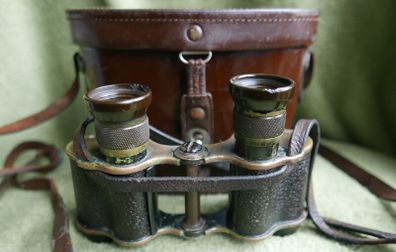 WW1 British Army A. Kershaw and Sons 6x Prismatic Binoculars 1917 Broad Arrow + Leather Case