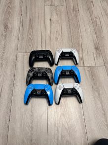 Playstation 5 controllers