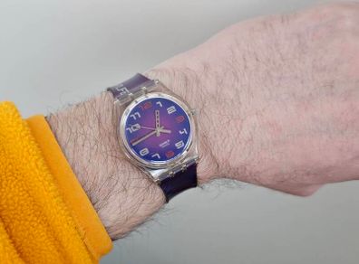 Vintage Swiss Made Swatch watch 1990s
