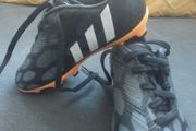 Football Boots/Junior Size: 10 UK .. 28 EU .. Price Drop