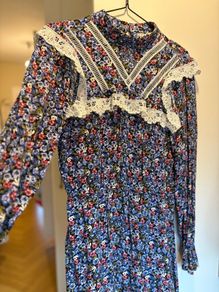 H&M Floral Lace.  Detail Dress   Vintage Prairie Style (Size [Insert Size
