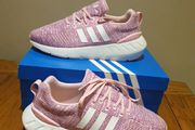New Adidas Swift run 22 size 4uk