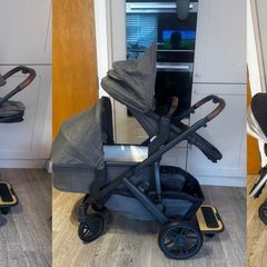 Uppababy vista V2 complete travel system