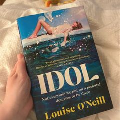 Idol Louise ONeill
