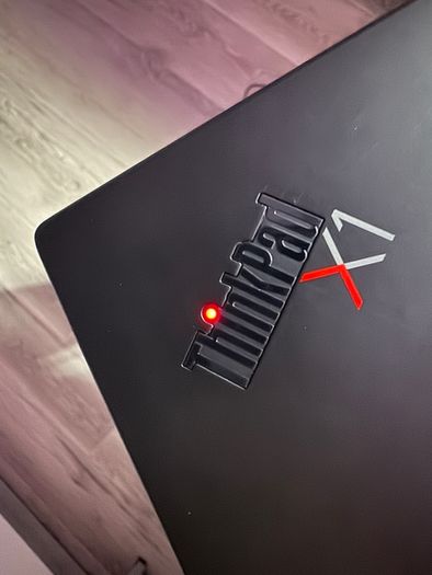 Lenovo ThinkPad X1 Carbon Gen 8 | Premium Business Laptop | Intel Core i7 10th Gen | 16GB RAM | 256GB SSD | Full HD
