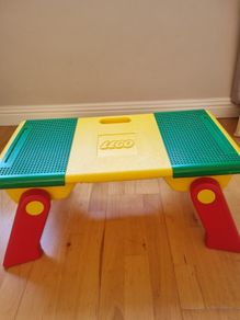 Lego table