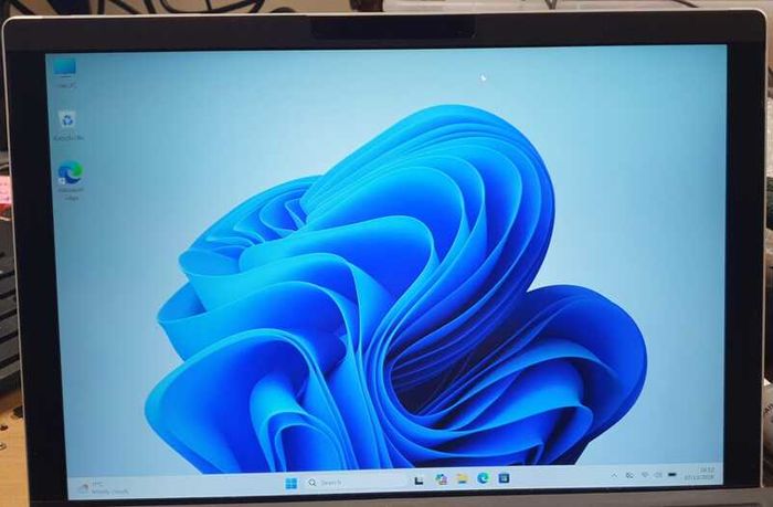 Microsoft Surface Pro 7+ | i5 11th Gen | 16GB RAM | 256GB NVMe