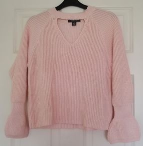pink sweater