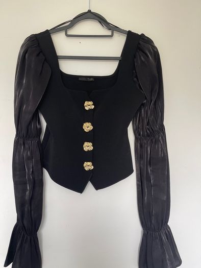 blouse
