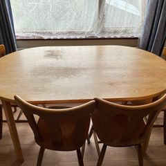 table and 4 chairs