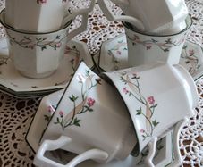 Amazing Vintage Eternal Beau 6 cups with saucers