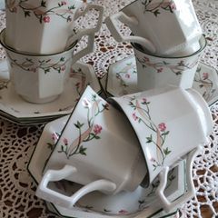 Amazing Vintage Eternal Beau 6 cups with saucers