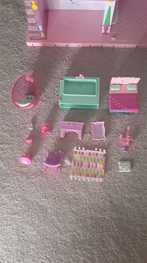 toys Doll house