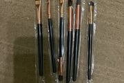 6 x makeup brushes
