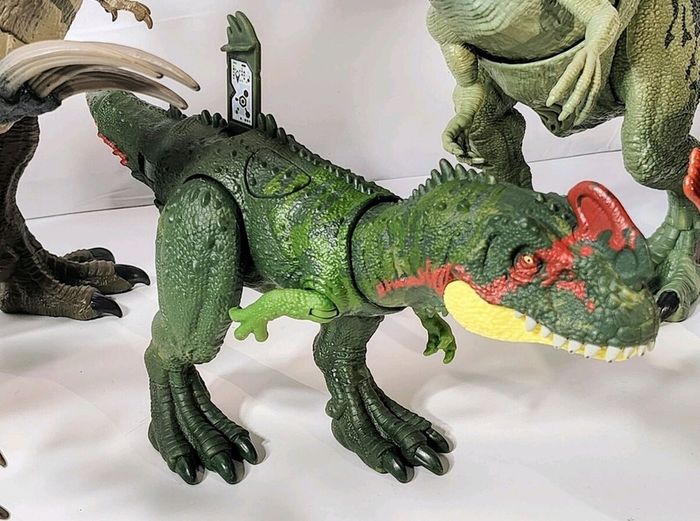 Jurassic World Sinotyrannus Dinosaur