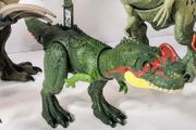 Jurassic World Sinotyrannus Dinosaur