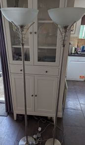 2x Standing lights great condition
