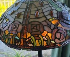 Tiffany Style Protruding Roses Tall Lamp