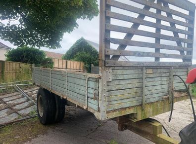 Tipping Tractor Trailer