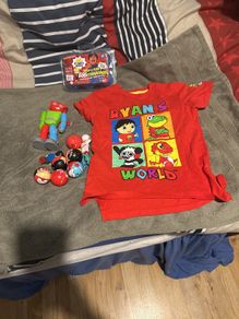 ryan toys and t shirt