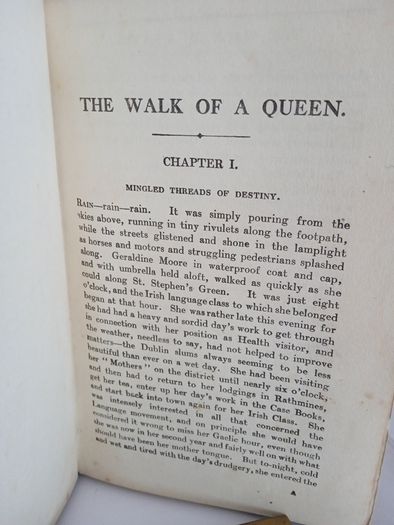 The Walk of a Queen by A. M. P. Smithson (PT238)
