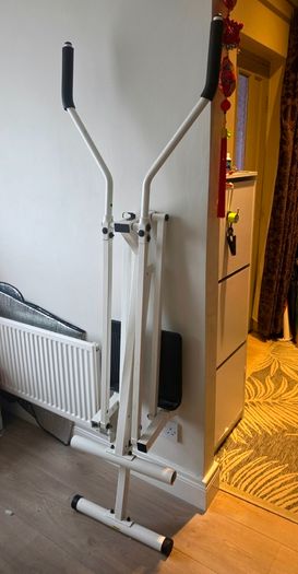 Folding cross trainer