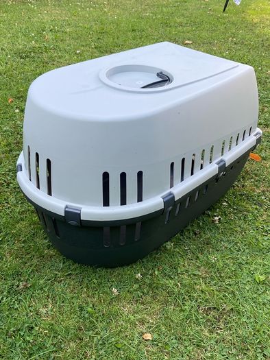 Pet carrier