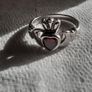 ladies silver claddagh ring Image 4