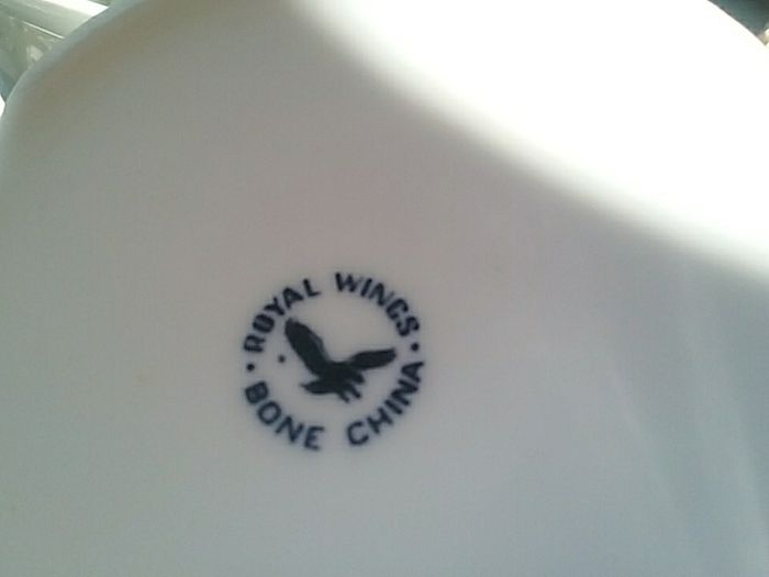 Royal Wings China teapot