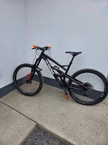ful suspension mountain bike