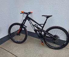 ful suspension mountain bike