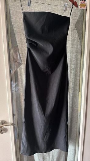 Black midi dresses