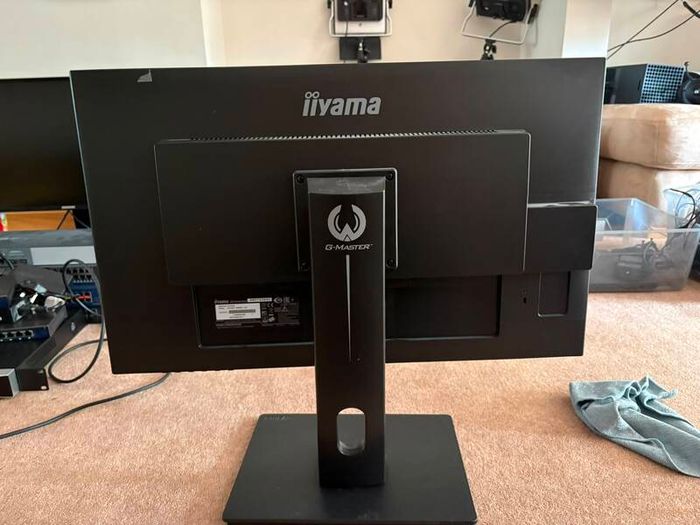 iiyama G-Master LCD 27 inch Monitor (2 available) no power supply