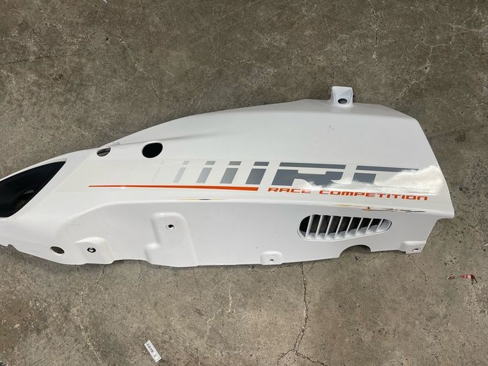 Right fairing skid plate KTM 390 RC
