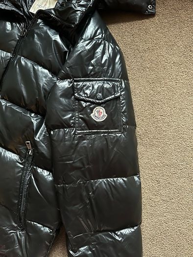 1:1 replica Moncler puffer jacket ( down jacket- feathered insulation)