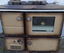 Stanley range stove solid fuel.