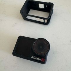 Dji Action 5 Pro with Case