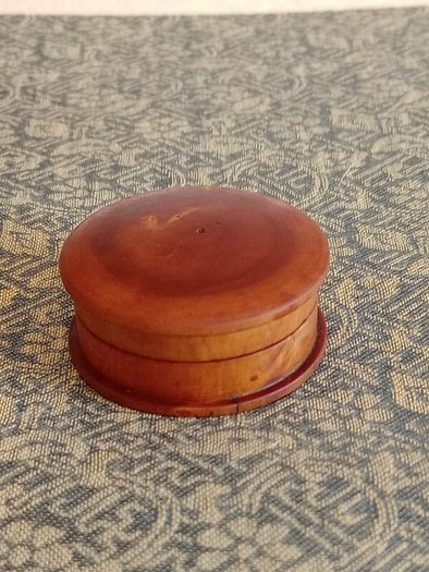 Rear Antique Watchmaker's Oil Well Pot. Turned Wood with Agate Stone
