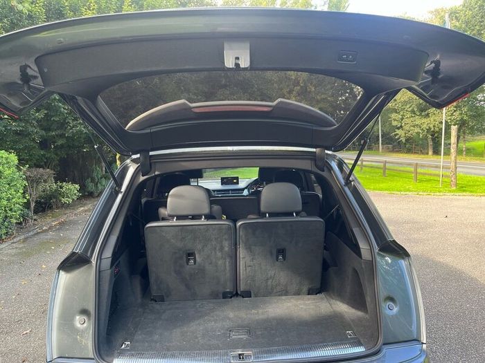 Audi Q7 3.0tdi 272 Q TIP S Line 4D 7 seater
