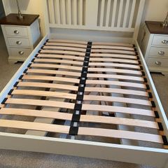 Double bedframe and headboard