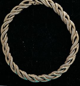 gold tone necklace