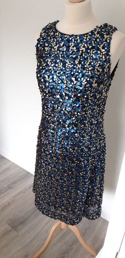 Stunning Sequined Party Dress 10